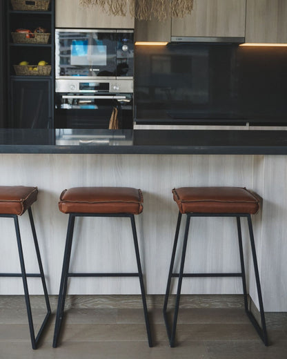 TABURETE CUIR CARAMEL