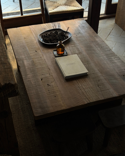 MESA ÁMBAR CLÁSICA 140x95x40