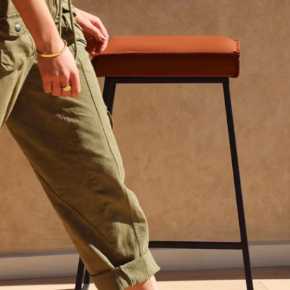 TABURETE CUIR CARAMEL