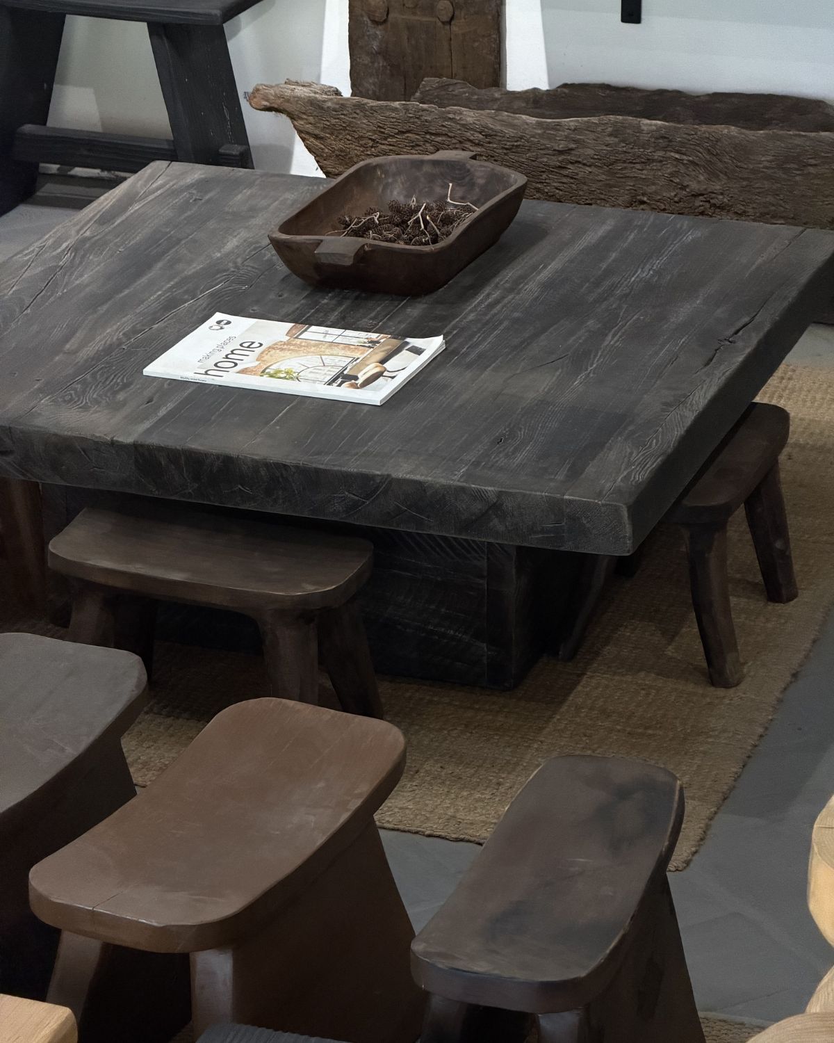 MESA VELANÉ NEGRO CENIZA 100X100X35