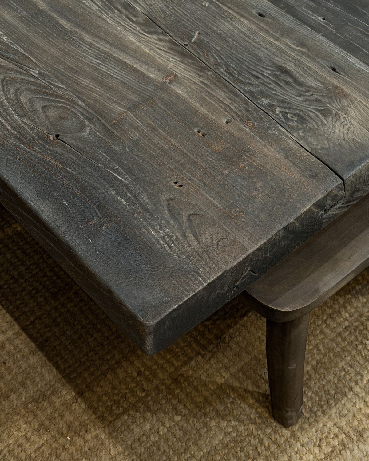 MESA VELANÉ NEGRO CENIZA 100X100X35