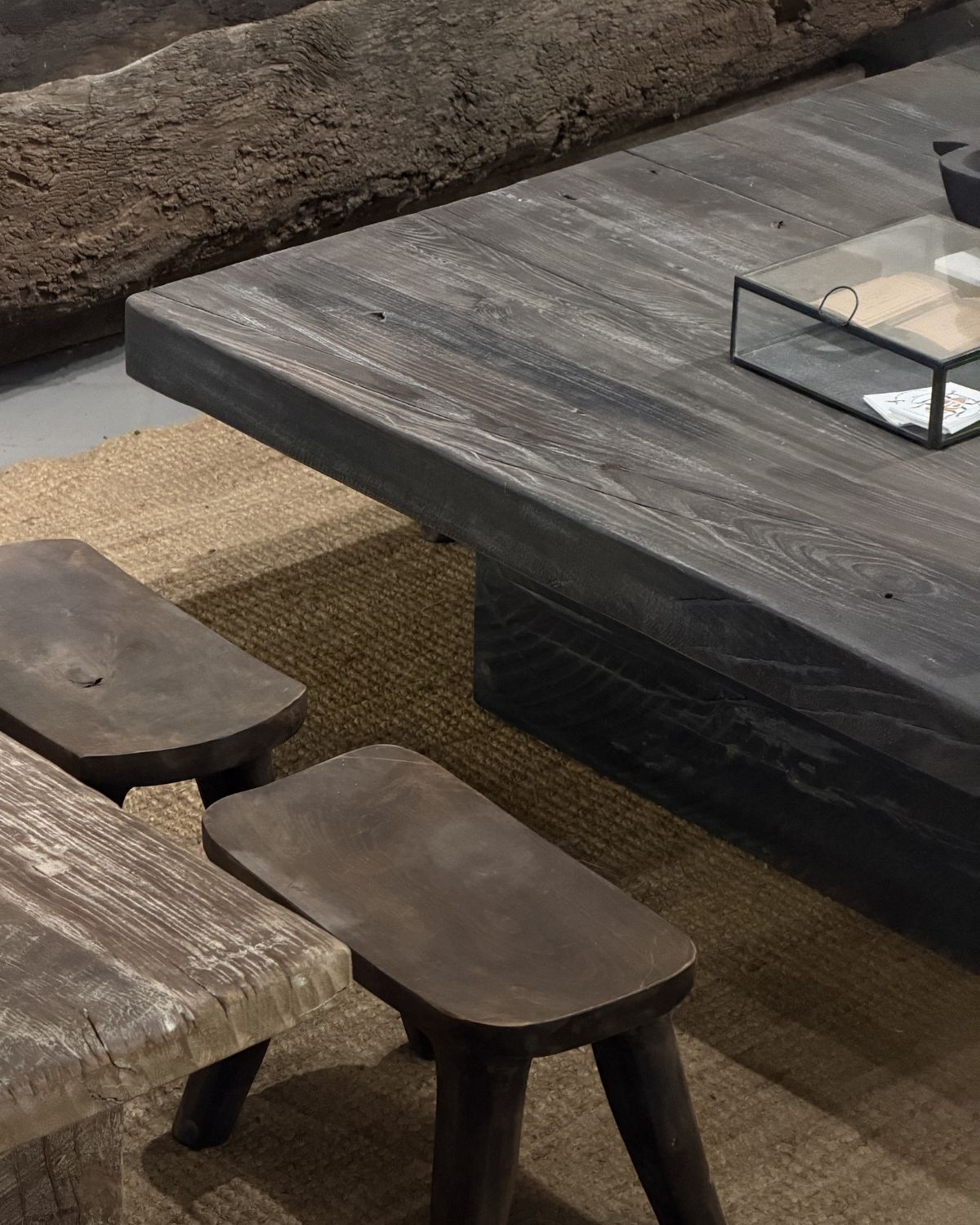 MESA VELANÉ NEGRO CENIZA 100X100X35